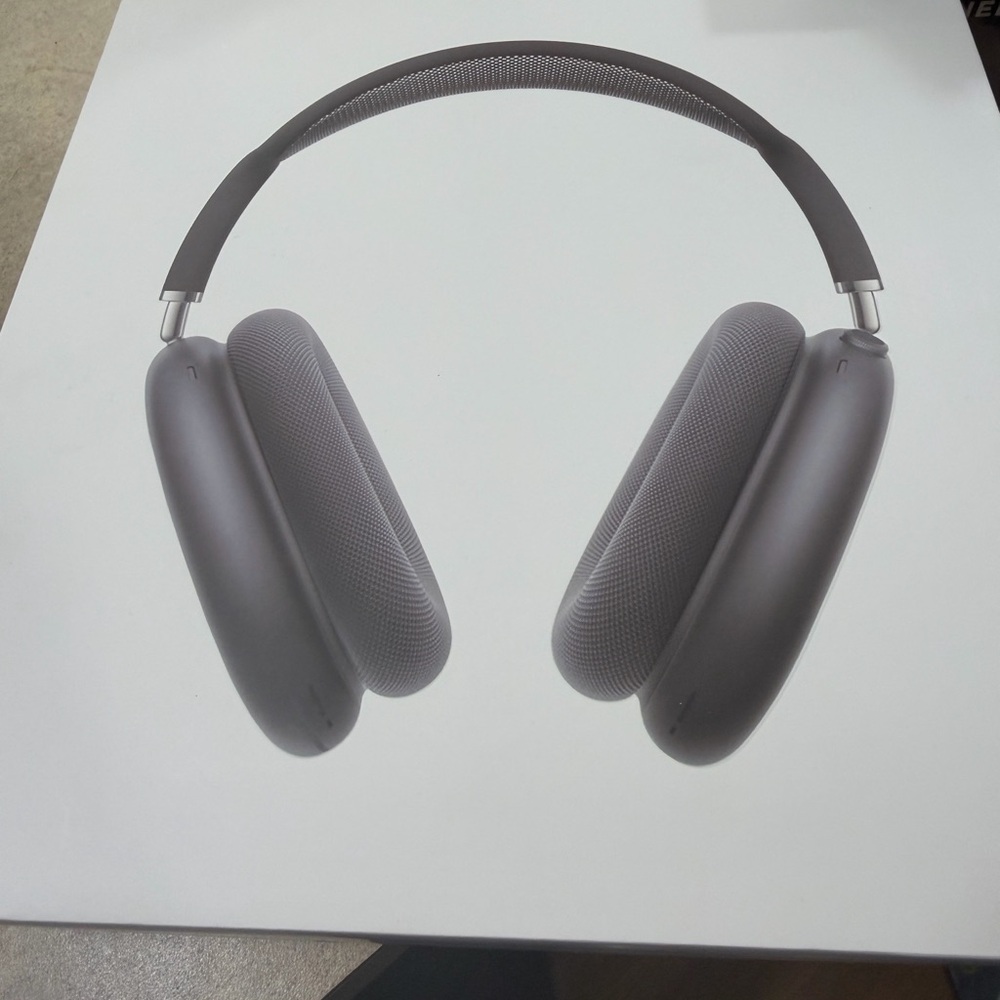 Airpods Max with smart case (Apple) Gray wireless headphones